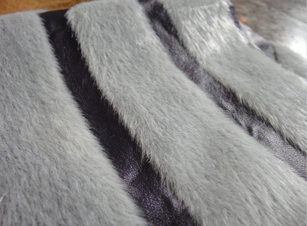 【皮上植絨加工 PU長毛加工 PU植絨 PU長短毛加工 半PU植絨加工】價格,廠家,圖片,針織面料,嘉善博華絨業-